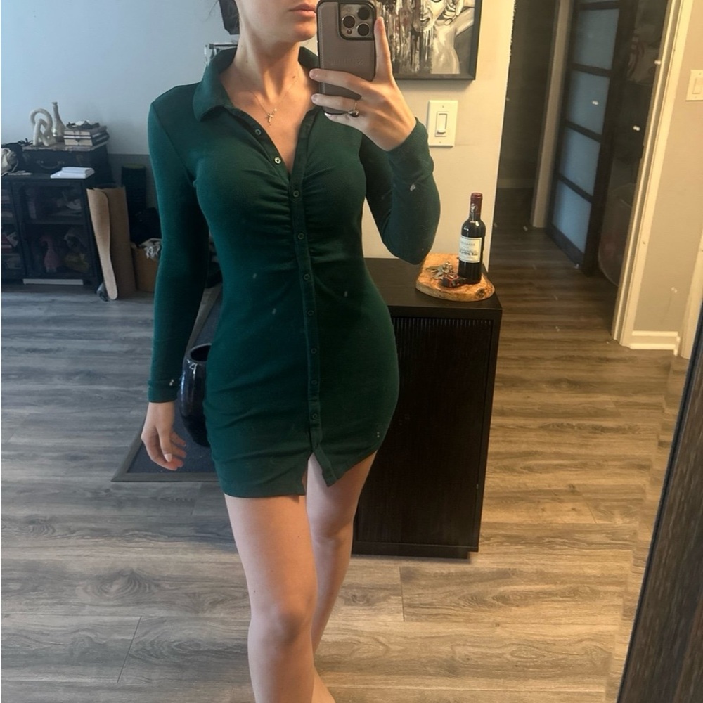 BP Green Ruched Buttoned Long Sleeve Dress